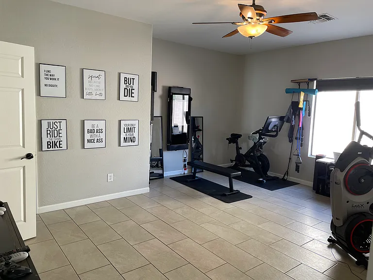 12376 W Sells Dr — Photo 9