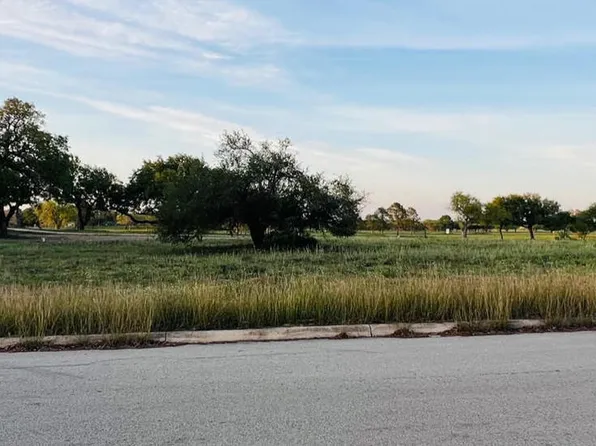 607 Jack Nickolaus Dr LOT 4, Devine, TX 78016