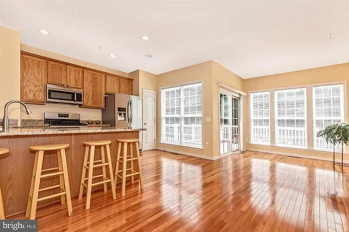 19411 Rayfield Dr — Photo 12