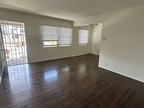 5th image of 4250 Sawtelle Blvd APT E