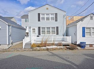 45 W Rutherford Ln, Lavallette, NJ 08735
