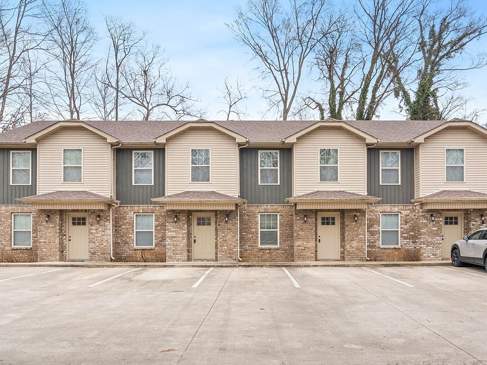 1st image of 1560 E Knollwood Cir #A
