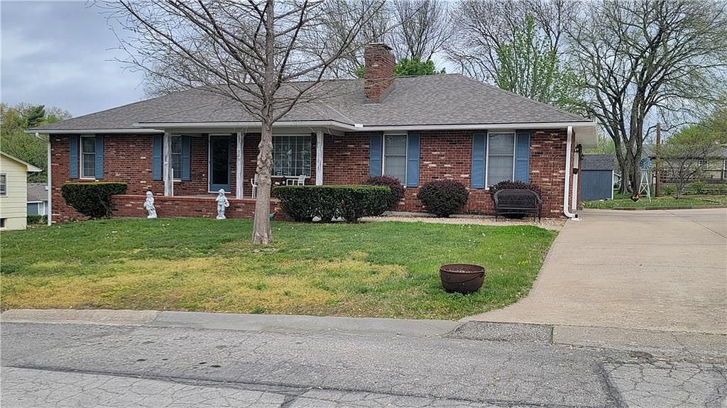 525 Brown Circle Dr, Osawatomie, KS 66064 Zillow