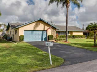 8 W Coconut Dr, Lake Worth, FL 33467