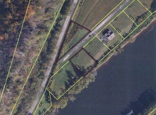 169 Henry Boyd Ln, Celina, TN 38551