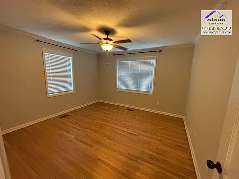 213 Marshall Rd — Photo 9