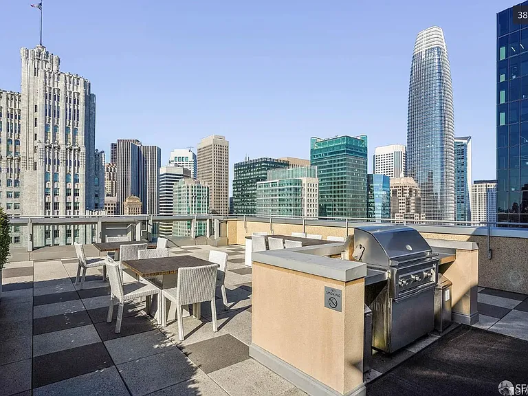 1 Hawthorne St #2J — Photo 22