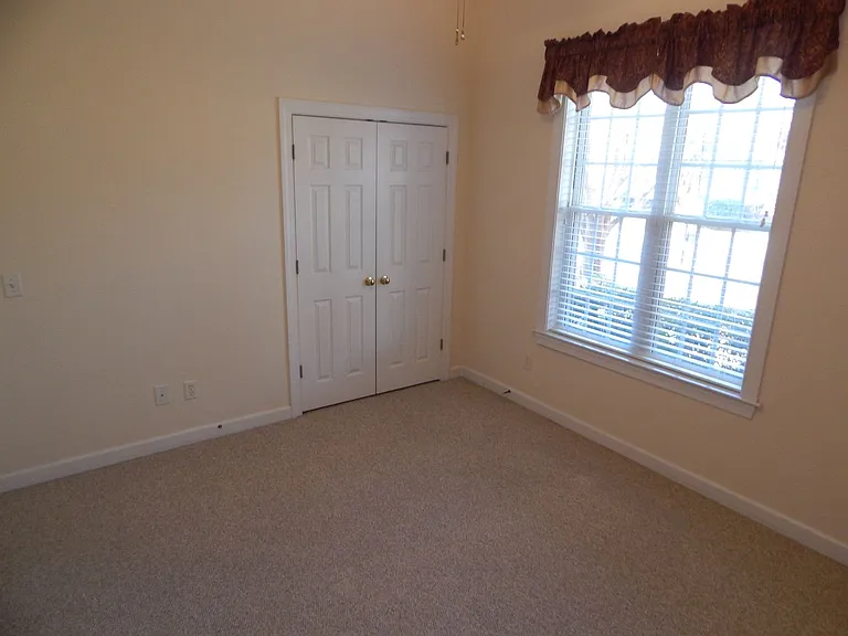 4315 Stratton Village Ln — Photo 10