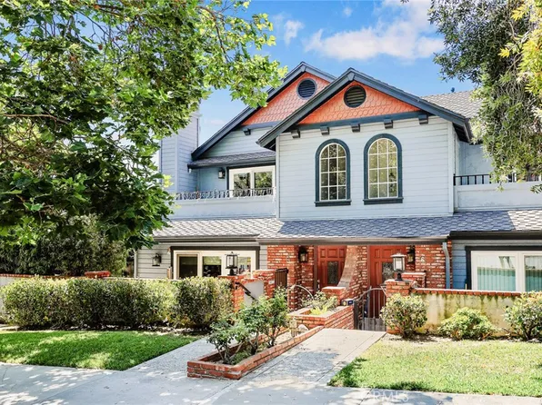 8 E Highland Ave, Sierra Madre, CA 91024