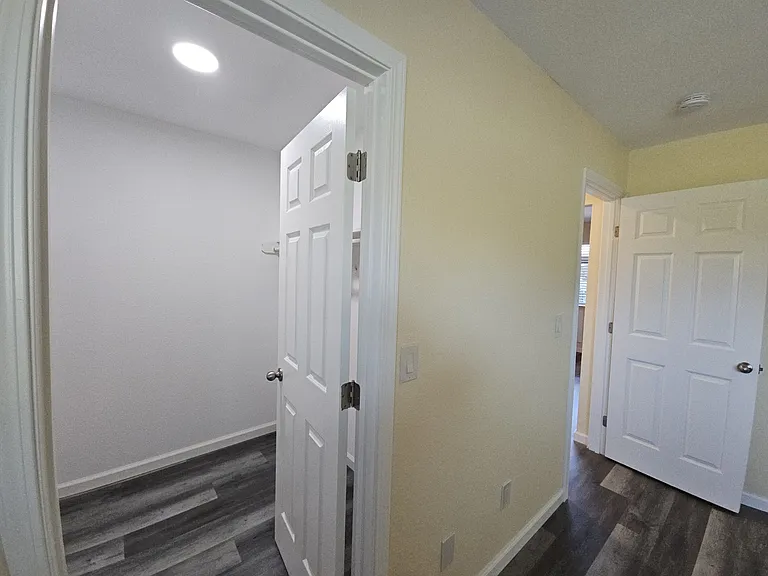 1210-1250 Kenny Dr — Photo 161