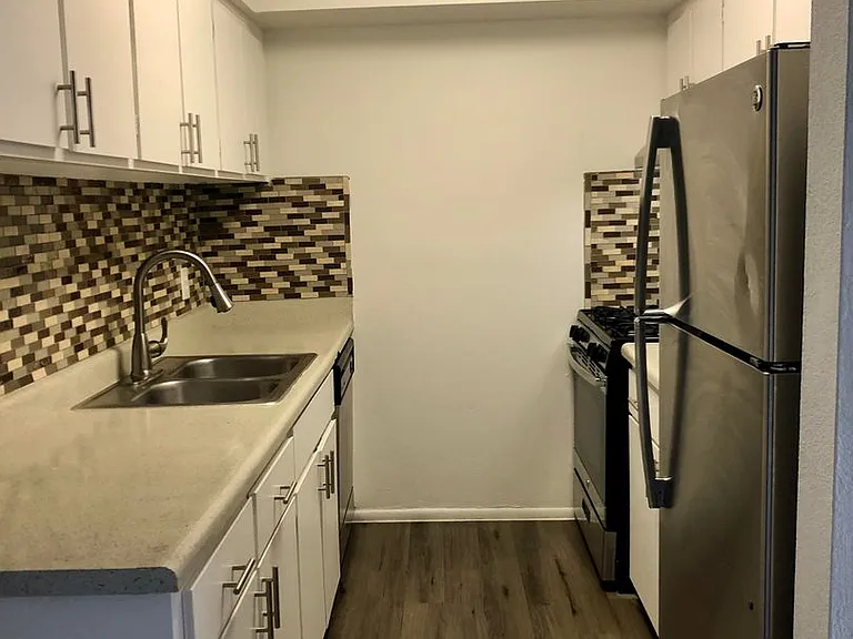Villa Ventura/Twillingate Apartments — Photo 28