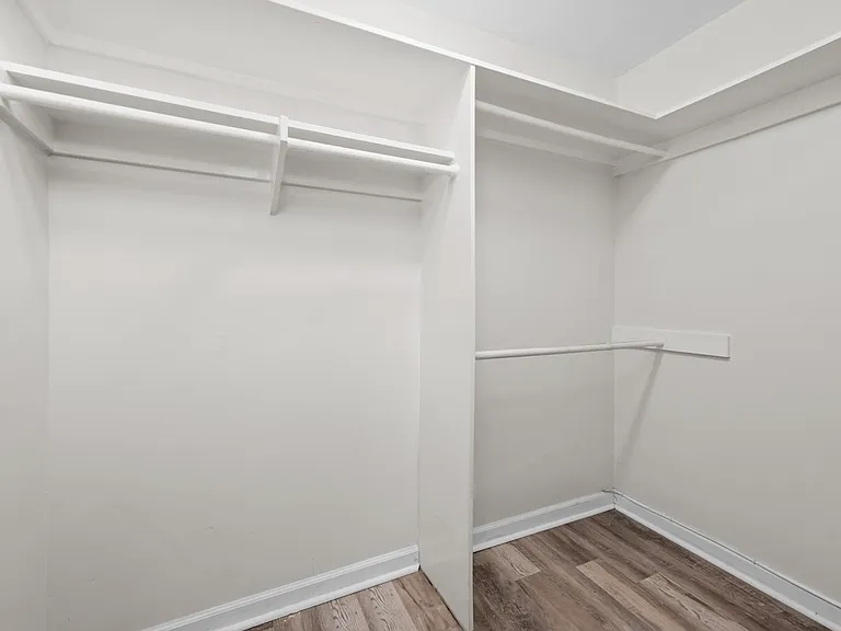 635 Emory St #5 — Photo 12