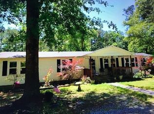 915 W Macedonia Church Rd, Oxford, GA 30054