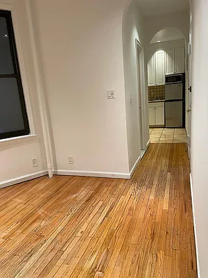 Rented by Manhattan Flats | media 9
