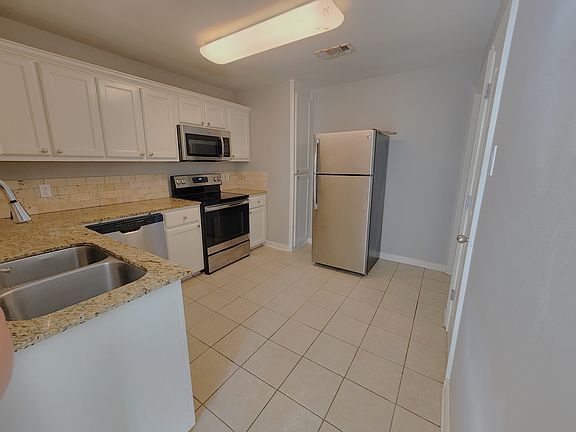 2nd image of 304 N College St W
