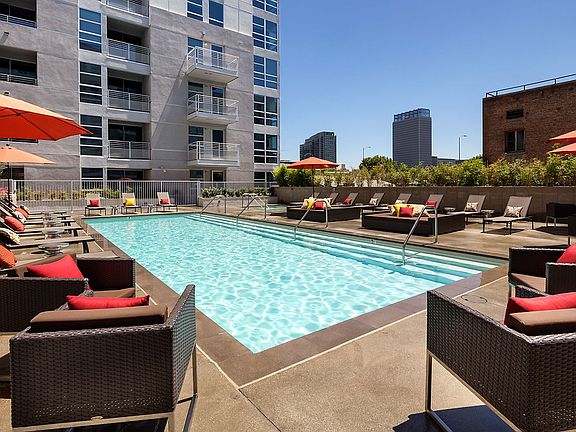 5th image of 1420 S Figueroa St #4821680