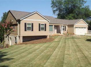 5606 Chamblee Dunwoody Rd, Atlanta, GA 30338