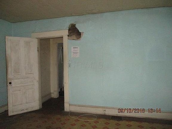 3rd image of 499 E Hinman Ave