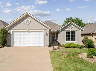 1348 SW Heartwood Dr, Lees Summit, MO 64081