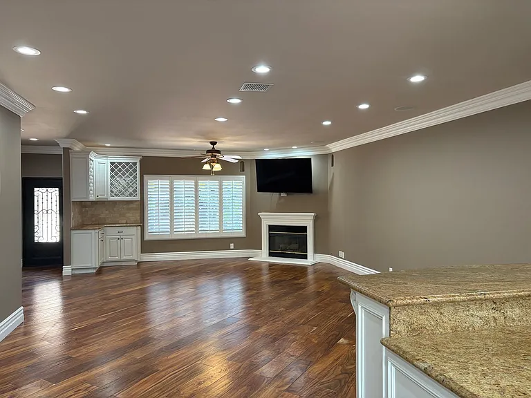 12859 Fenton Ave — Photo 14