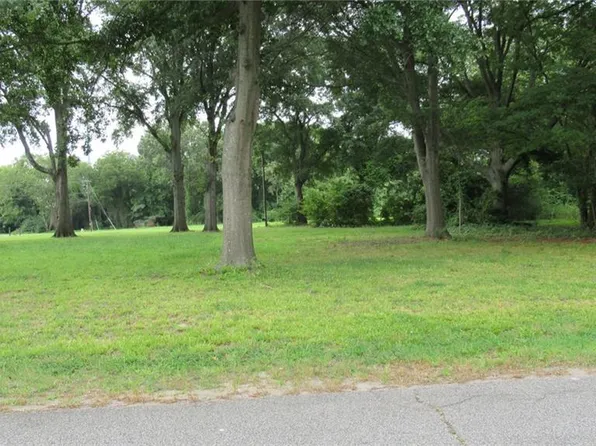 3402 Channel Ave, Portsmouth, VA 23703