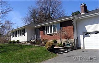 1st image of 14 Center Dr