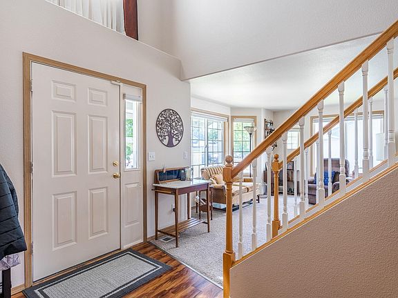 3rd image of 7915 Savary Dr