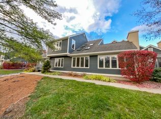 136 Village Dr, Basking Ridge, NJ 07920