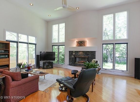 3rd image of 1708 Clifton Ave
