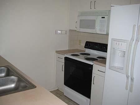 3rd image of 410 N Gaines St