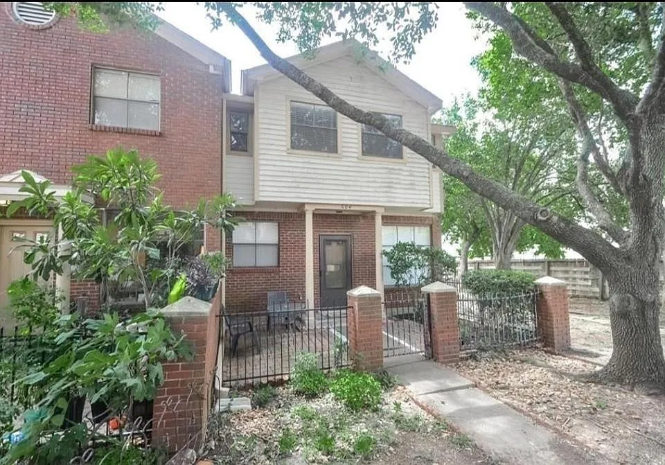 1103 Dulles Ave #604