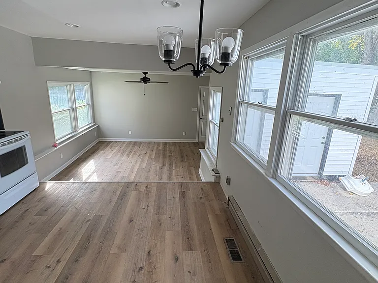 424 S Jameson Ave — Photo 7