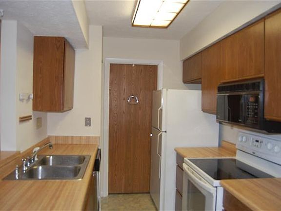5th image of 6640 Green Branch Dr #66403