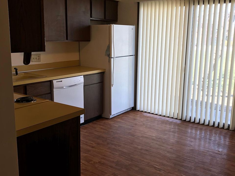 1st image of 2420 Park Ave APT 2