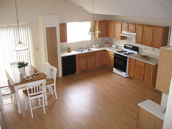 17' x 18' Kitchen 
