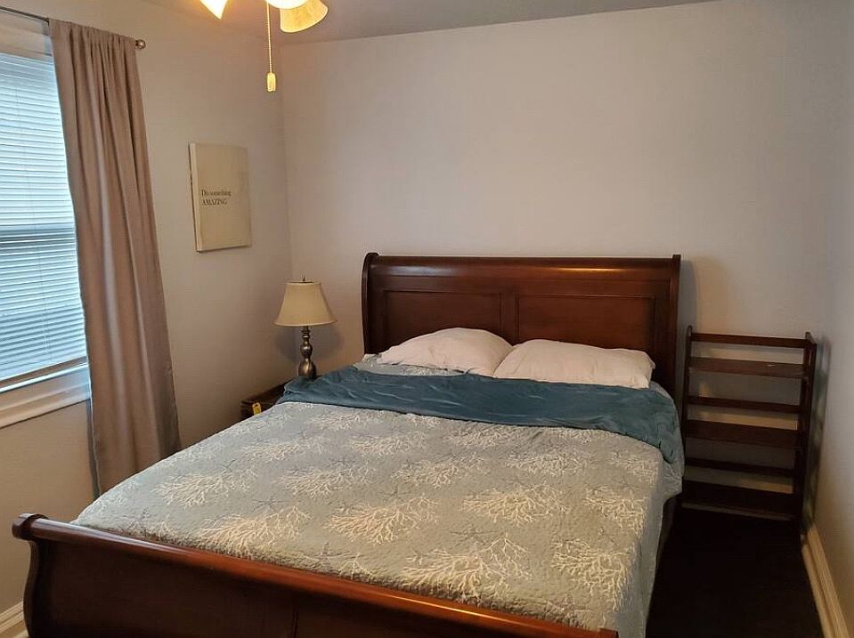 2nd image of 1451 E Ocean View Ave APT 2
