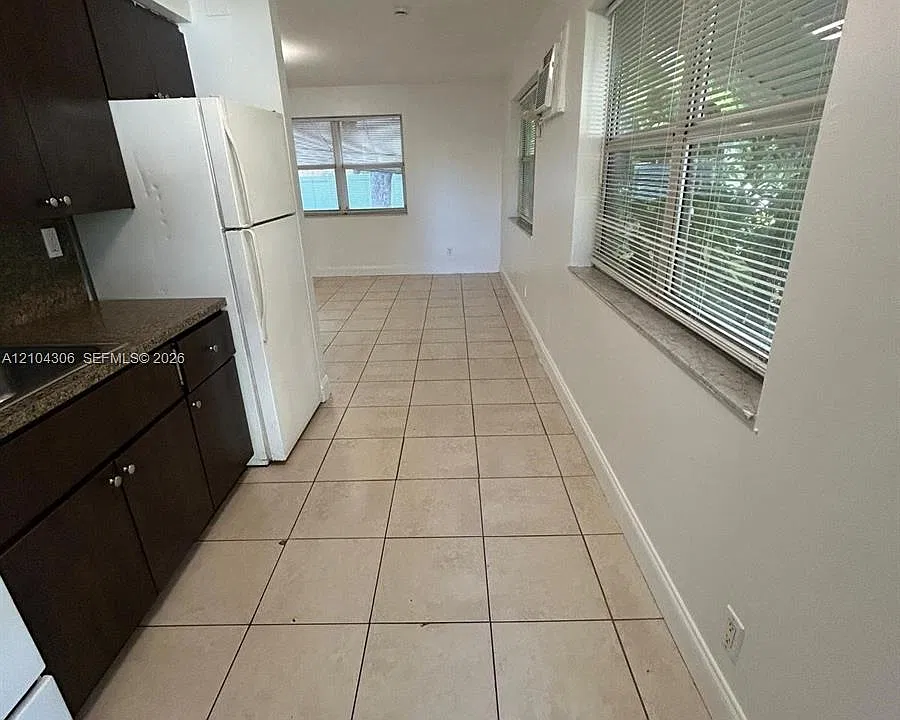 1710 Roosevelt St #1A