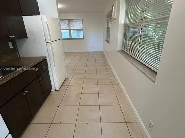 1710 Roosevelt St #1A, Hollywood, FL 33020