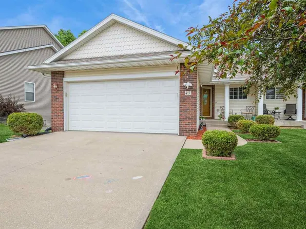 87 Vandello Dr, North Liberty, IA 52317