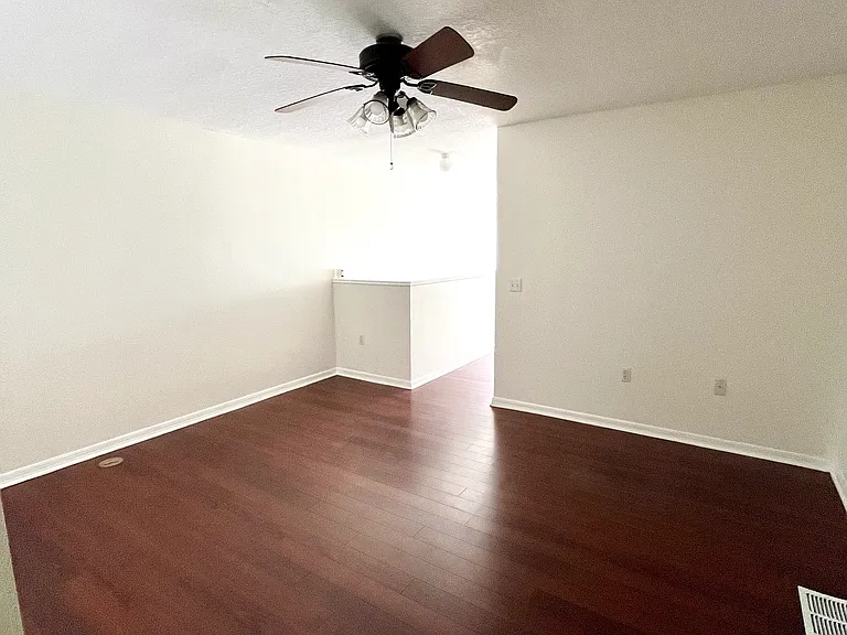 4083 Dover Terrace Dr — Photo 19