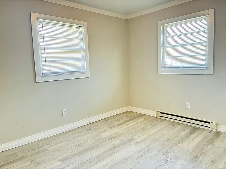 409 Morton St #D — Photo 12