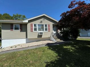 5 Laddie Rd, Middletown, NY 10941