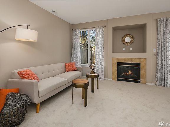 2nd image of 960 Lynnwood Ct SE Unit 1025