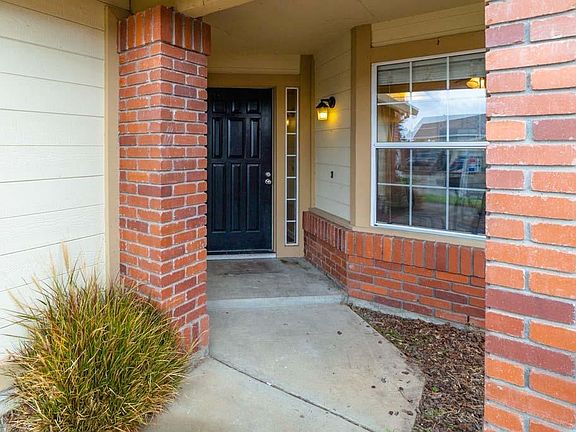 3rd image of 8101 Fitzroy Ct