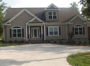 420 Bunker Cir, Williston, SC 29853