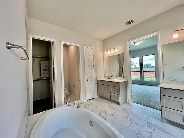 1351 Park Path Dr — Photo 8