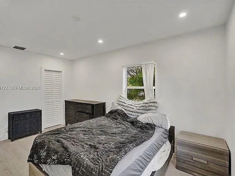 1508 Funston St — Photo 17