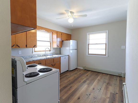 4th image of 306 E Highway 124 APT B