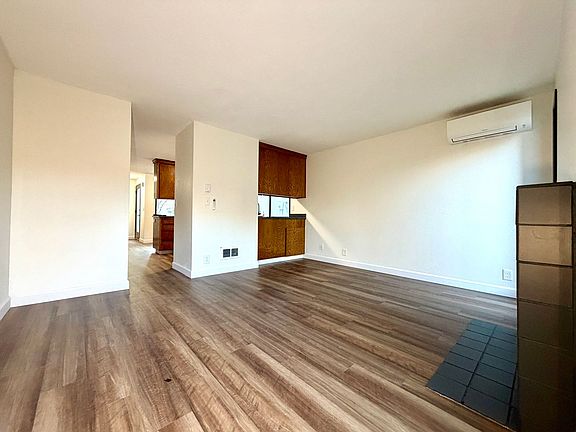 4th image of 4461 SW Garden Home Rd #0