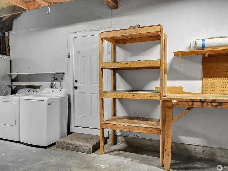 8901 Emerson Pl — Photo 14